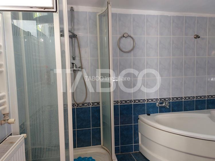 Casa de vanzare cu 2 apartamente separate si teren 500 mp Cisnadioara - 25
