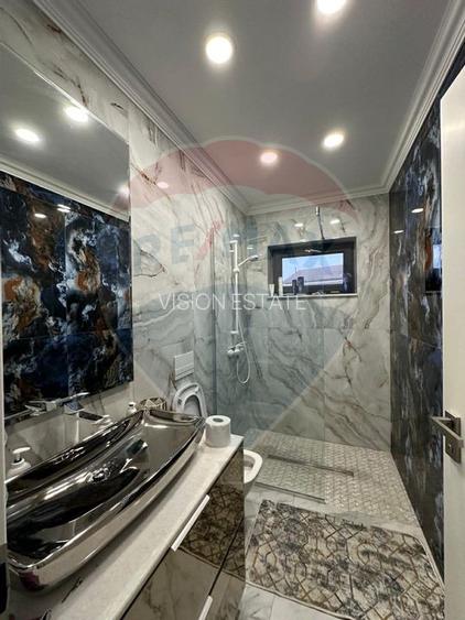 Casă / Vilă cu 6 camere de vânzare - 17