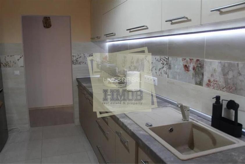 Apartament modern 2 camere balcon parcare Central