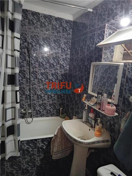 Casa de vanzare cu 3 camere  600 mp teren zona Cetate