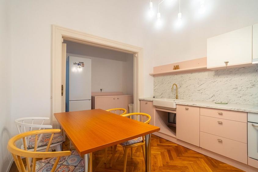 Închiriere apartament ultracentral cu parcare privată | 97 mp,