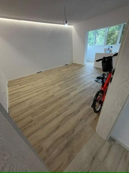 Dâmbovița| 3 camere | 2 băi | Boxa | Complet renovat | Încălzire în pardoseală