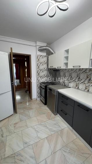 Etajul 3-Blvd.Independentei-Garaj-3 camere - 10