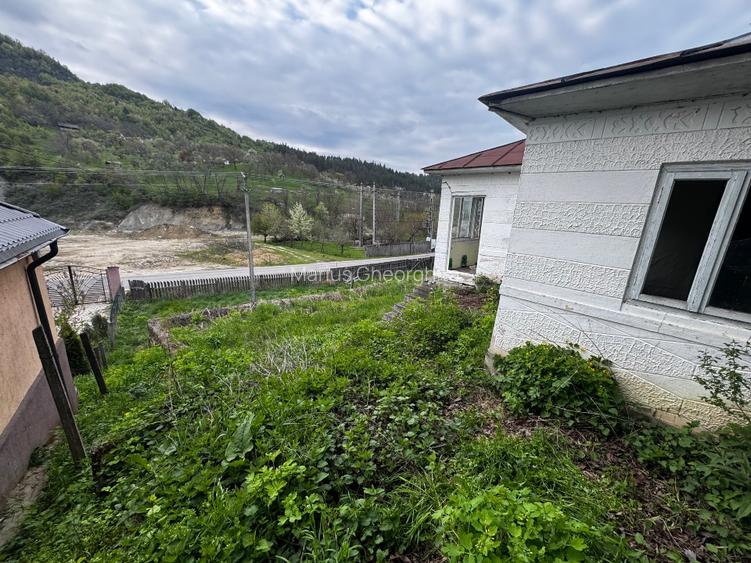 Teren intravilan 665mp cu constructie, com. Andreiașu, jud. Vrancea - 7