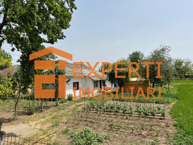 Casa de vanzare, situata in MIHAIL KOGALNICEANU - 4