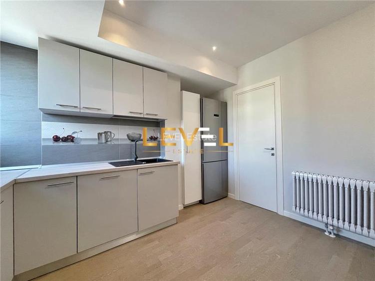 [VIDEO] Apartament 4 Camere de Vanzare - Parcare Inclusa - 300m Parcul Herastrau - 12