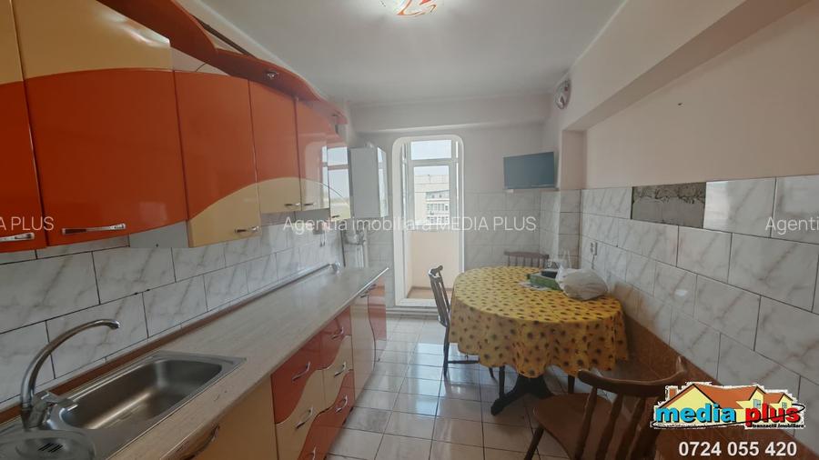 De vânzare – Apartament 3 camere, decomandat, Tiglina I – Str. Brăilei - 2