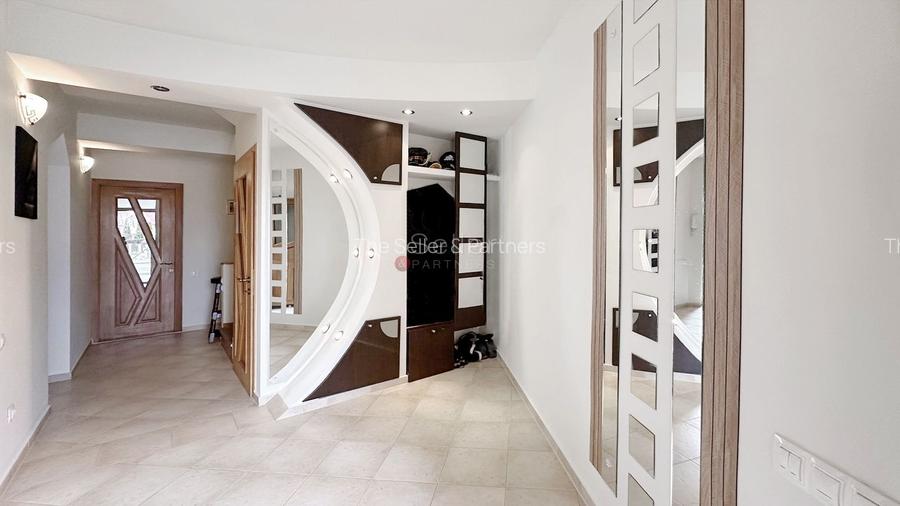 Priveliste Deosebita Zona Linistita - 11