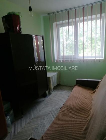 Apartament 3 camere confort 1, Calea Galati, etaj 3. - 5