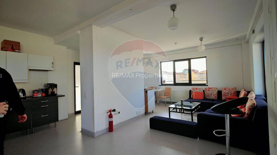 Cladire de birouri de 943.29mp de vânzare în zona Hipodrom 1 - 18