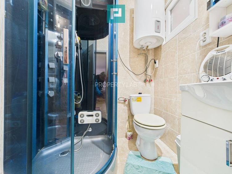 Două case, curte mare, lângă Castelul Corvinilor - 10