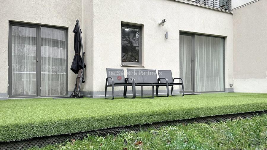 Zona Linistita Terasa Suprafata Generoasa - 6