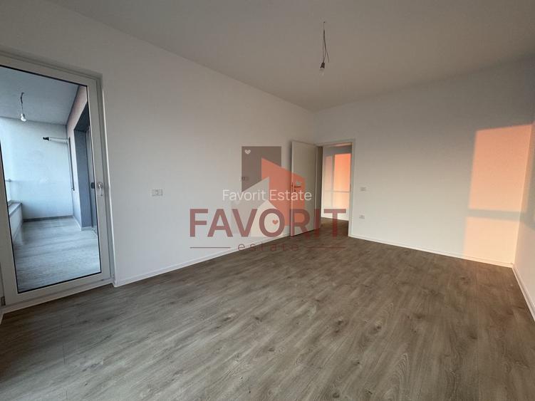 Etaj intermedar.  Decomandat. Cu 2 bai - 4