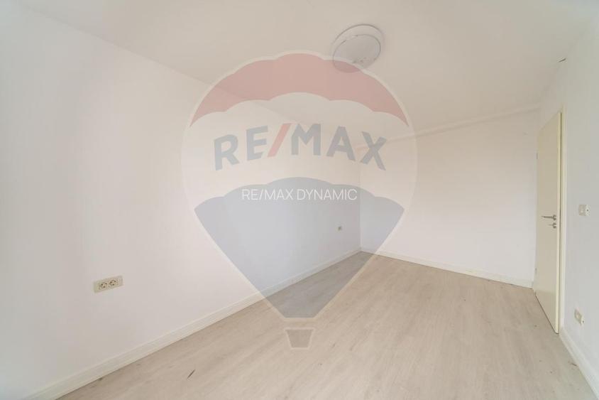Apartament 3 camere intr-un bloc nou in zona Lebada - 13
