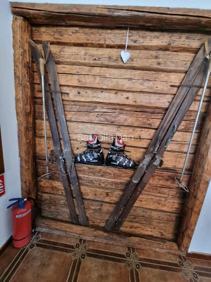 Proprietate turistică complet operațională, poziție unică, potențial ridicat de  - 10