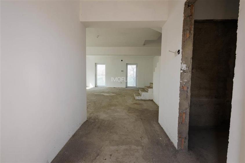 Casa spatioasa cu etaj si curte în Ghimbav - 17