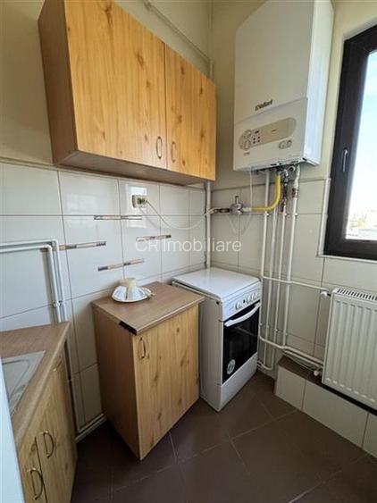 Garsoniera, Universitate, - 4