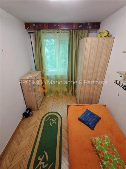 Apartament 3 camere cf 3 semidecomandat zona Micro 14 - 9