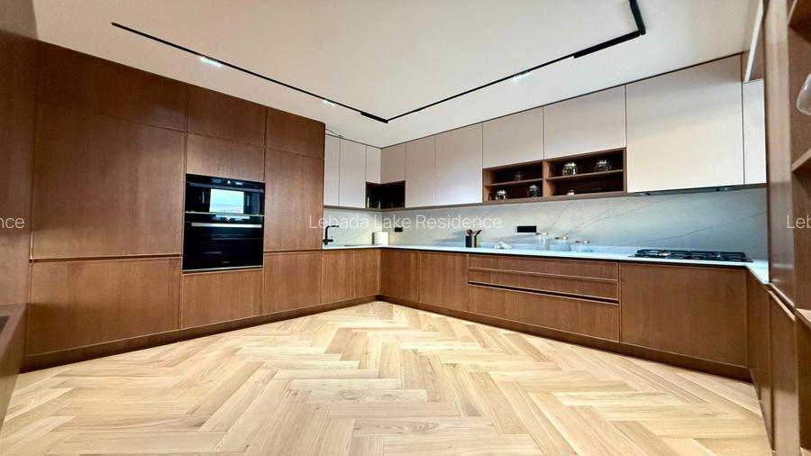 Penthouse pe malul lacului cu o terasa de 120 mp - Lebada -complet amenajat - 8