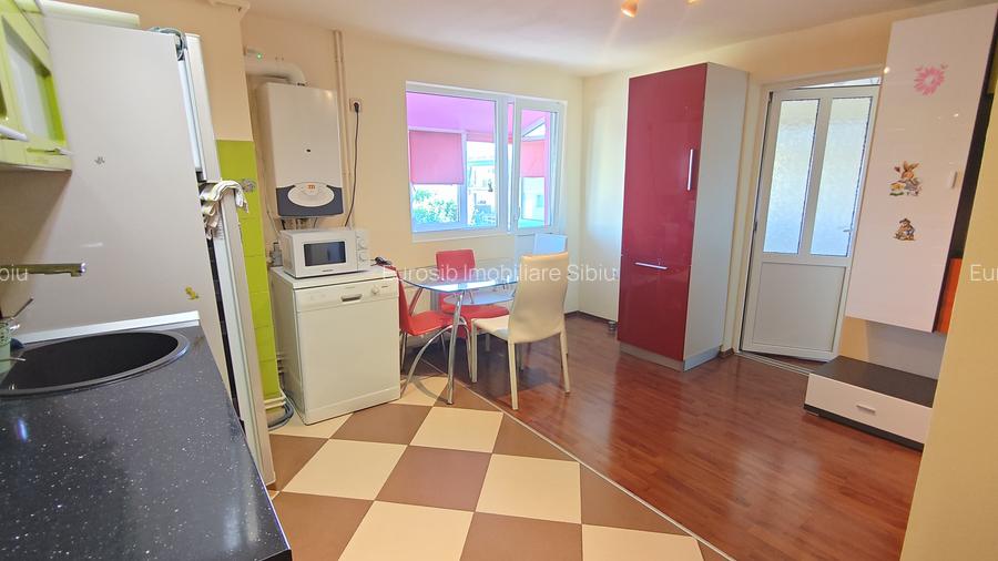 Apartament cu 3 dormitoare in Sibiu zona Ciresica - 2