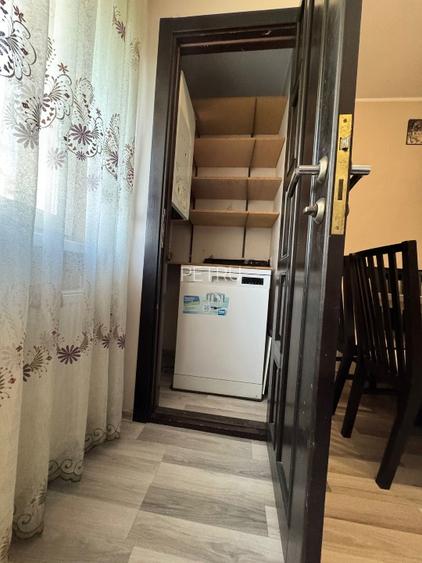 Apartament cu 3 camere, decomandat, 68 mp, mobilat si utilat + acces 100 mp - 12