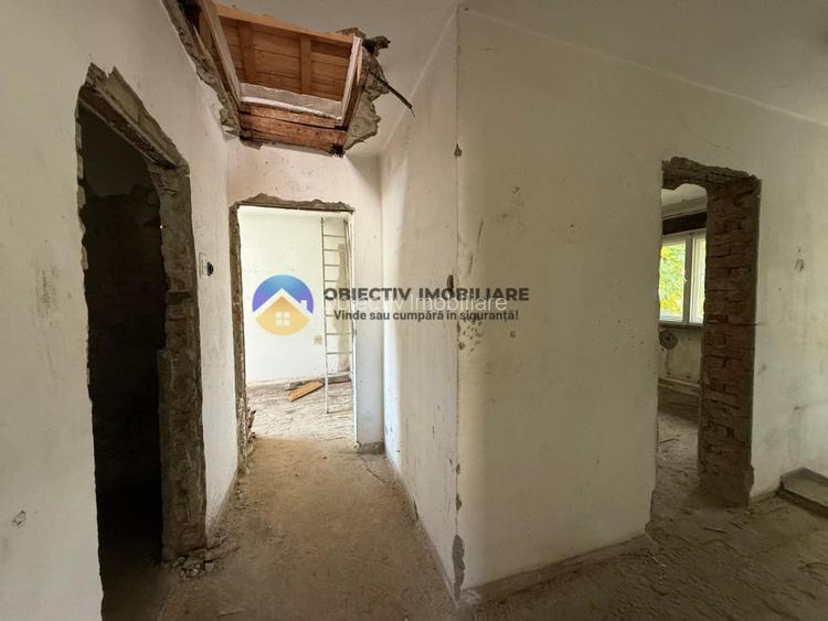 Casă + teren de vânzare Piatra Neamț – strada Stefan cel Mare - 15