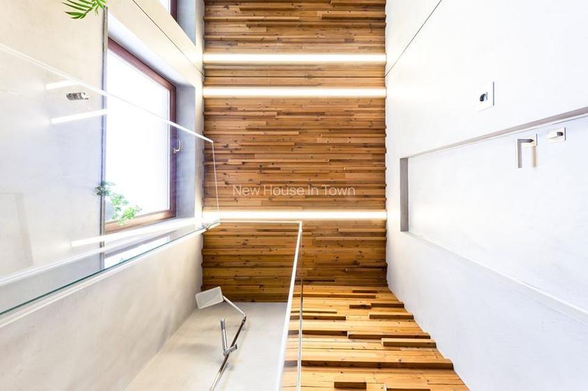 Casă deosebită de vânzare în Sânpetru | Teren 1400 mp - 18