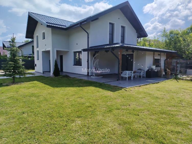 🏡 Vila Premium 2025 în Izvorani – Lângă Pădure & Lac | Pompă de Căldură - 2