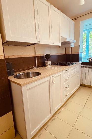 Apartament 2 camere decomandat semicentral - 2