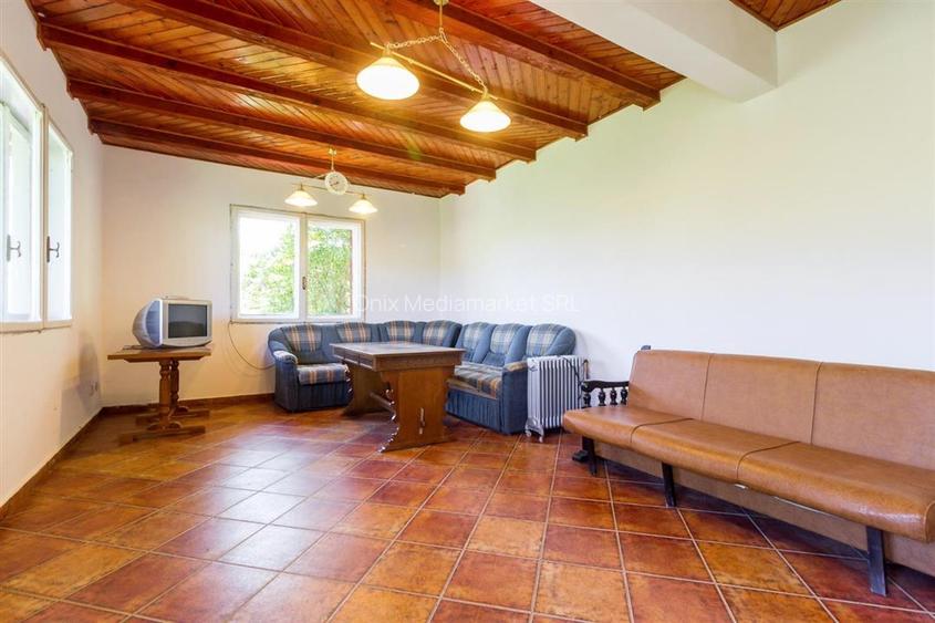 Vila deosebita cu 7 camere si 5 bai, 4290 mp teren, vedere panoramica – Valea Do - 2