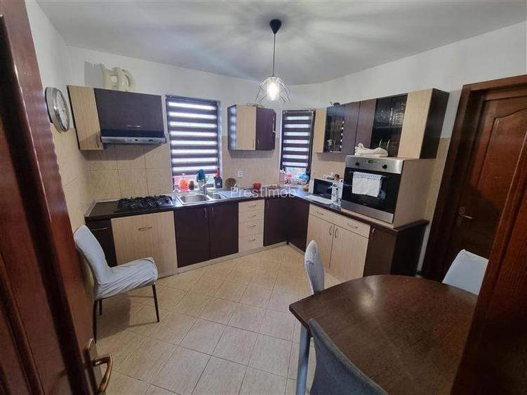 De vanzare casa individuala cu garaj, la cheie, 6 cam, 3 bai, cu 2311 mp , Nazna - 3