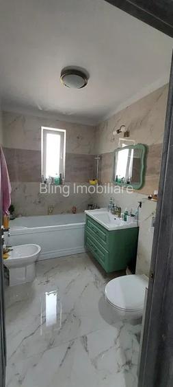 Apartament cu 3 camere,72 mp, zona Eroilor - 5