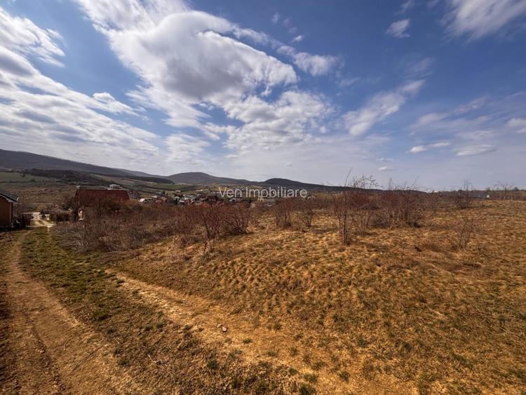 Teren extravilan, situat la limita cu intravilanul, în zona Sigmir - 3
