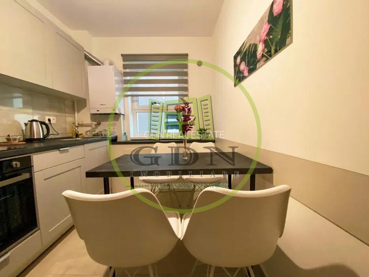 Apartament 3 camere ,Zona Coresi - 5