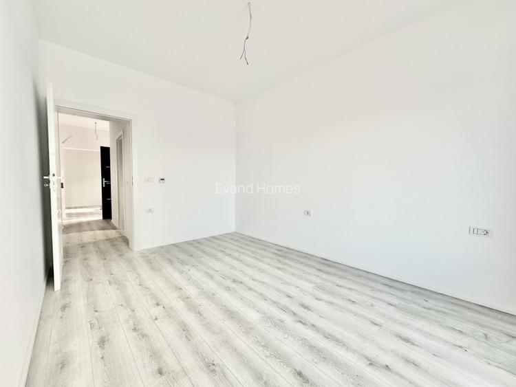 Duplex pe parter cu 3 camere si 2 bai - Mosnita Noua - 7