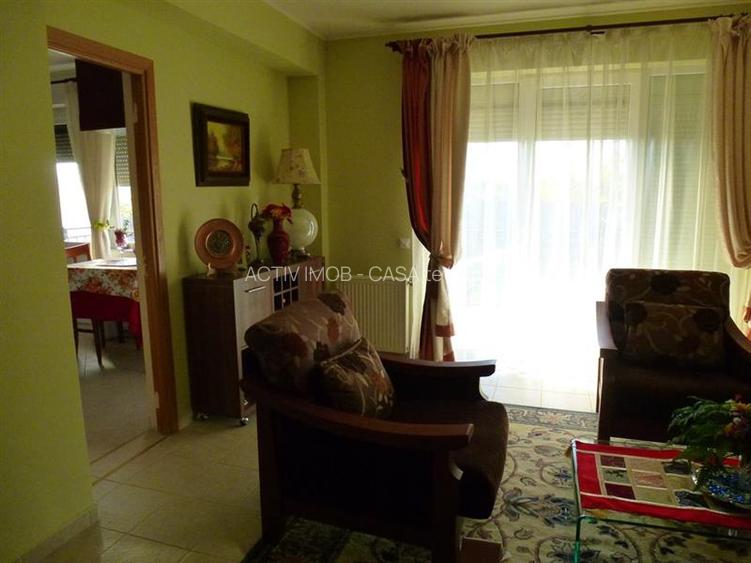 Vila 7 camere 230 mp - Clinceni   Str. Monumentul Eroilor - 12
