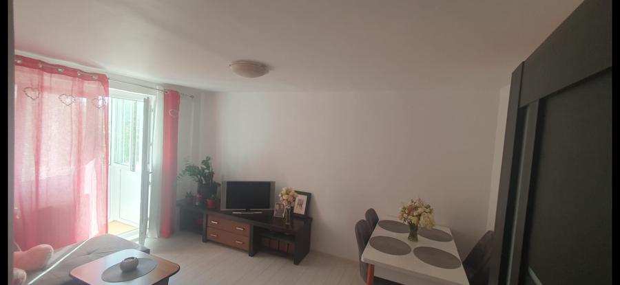 APARTAMENT DE VÂNZARE CU DOUĂ CAMERE IN ZONA DRUMUL TABERI ,METROU ROMANCIERILOR