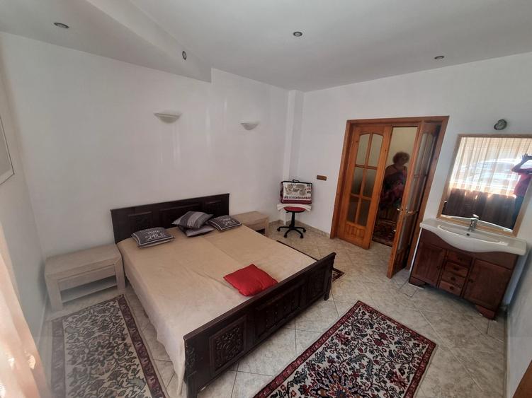 Trocadero -apartament 3 camere la casa mobilat