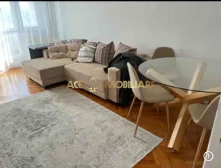 2 Camere de inchiriat | Unirii | Metrou | Parcare | Mobilat