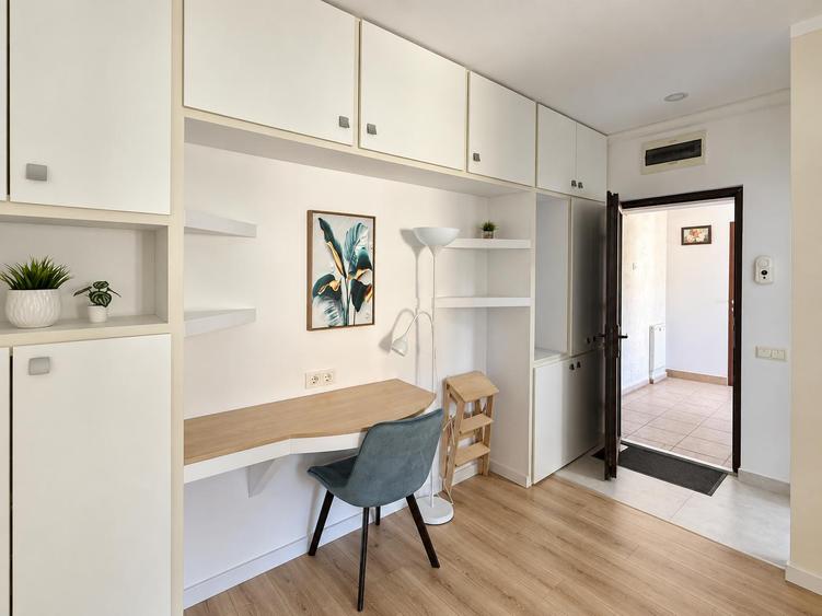 Apartament modern cu 2 camere| renovat complet | loc de parcare