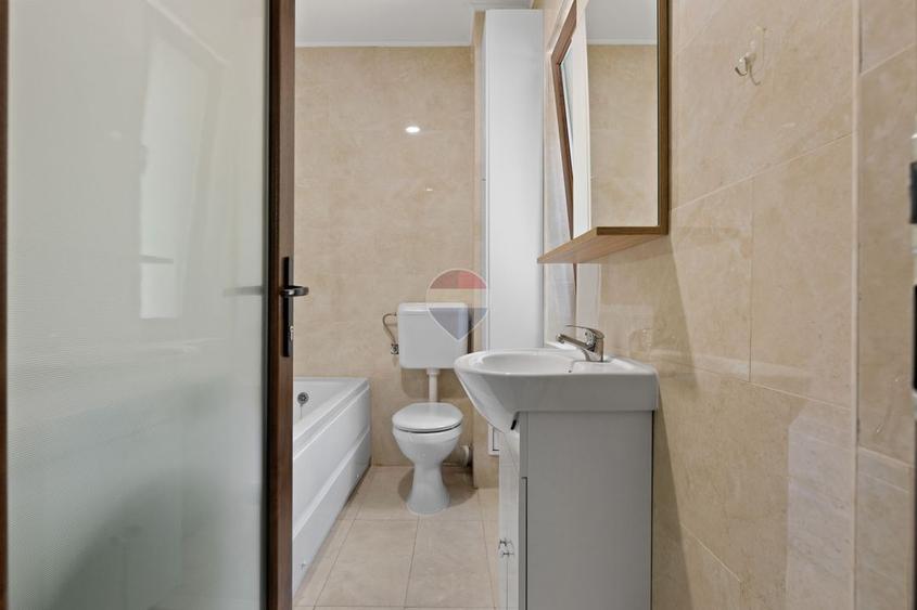 Apartament cu 3 camere si loc de parcare în zona Aurel Vlaicu