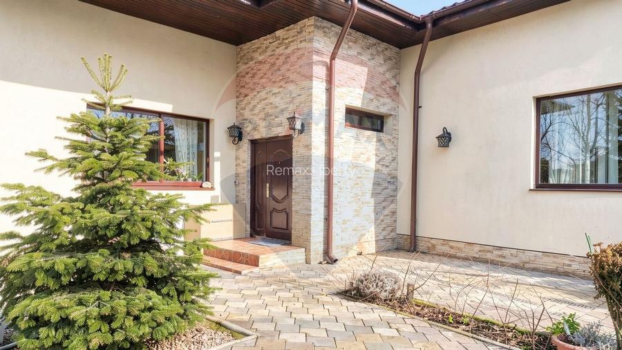 Vanzare casa individuala Tunari - teren generos - 2