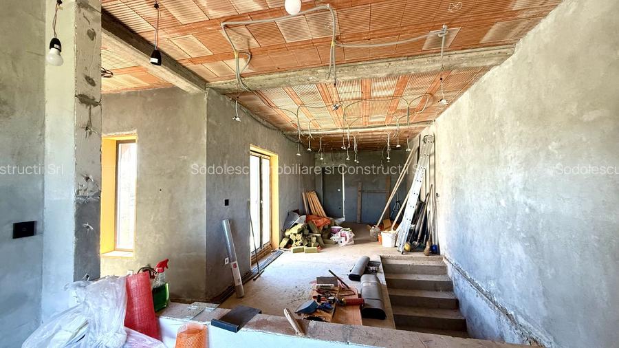 PROIECT DEOSEBIT - 6