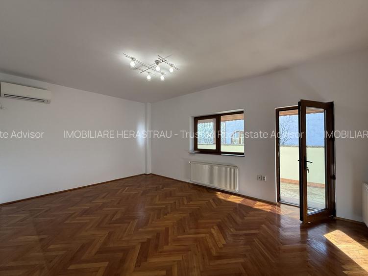 Vila spațioasă în Sisesti | 600 mp | 9 locuri de parcare | Teren 1500 mp - 10