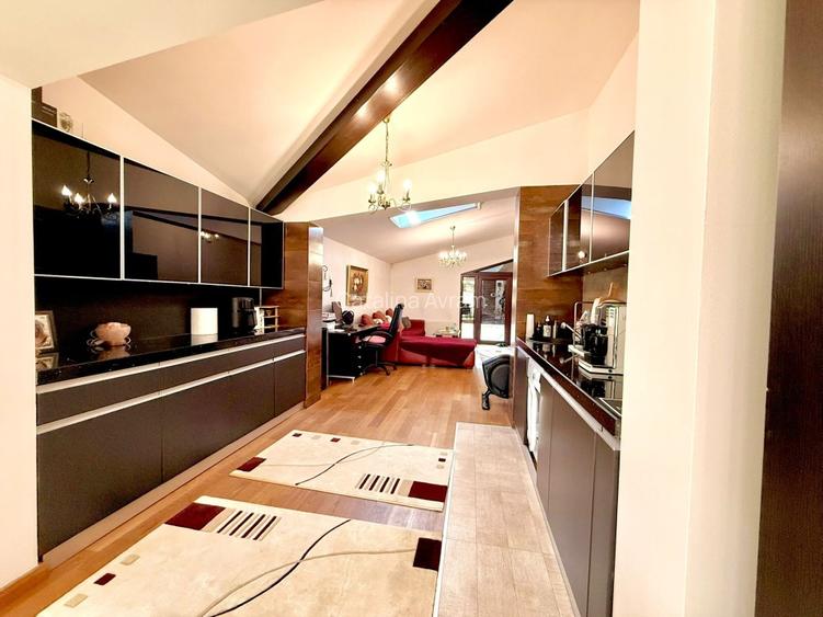 Vilă de vânzare - Direct de la Proprietar, destinație Rezidențială sau Comercial - 13