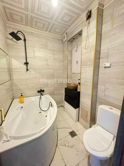 Garsoniera-30mp-etaj intermediar-Podul de Piatra - 3