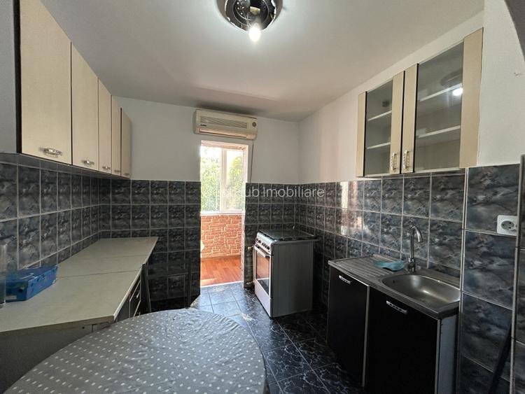 Apartament 2 camere, decomandat, etaj 4, zona Soarelui - 6