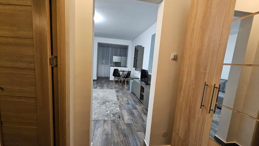 Garsoniera Dristor metrou in fata blocului - 6