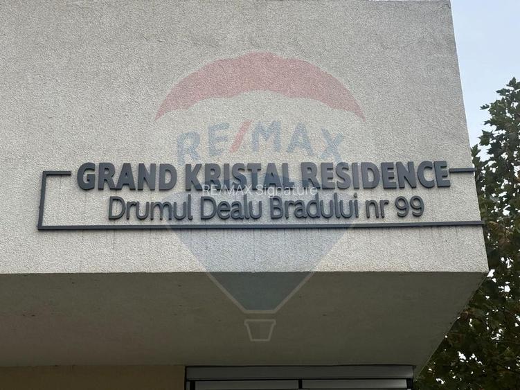 Închiriere Apartament 3 camere în Complex Grand Kristal Residence - 30