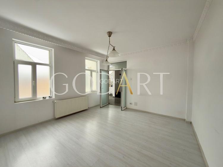 Vila spatioasa | Complet renovată | Central - 12